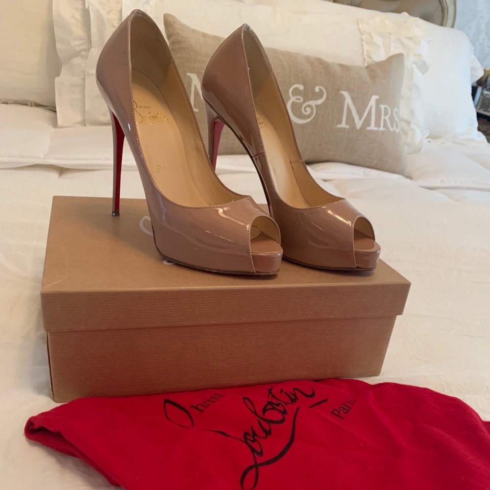 Christian Louboutin New Very Prive 120 Patent Nude
